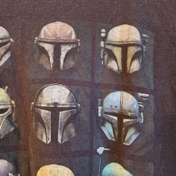 Star Wars Mandalorian short sleeve black shirt Size Youth L - Picture 7 of 8